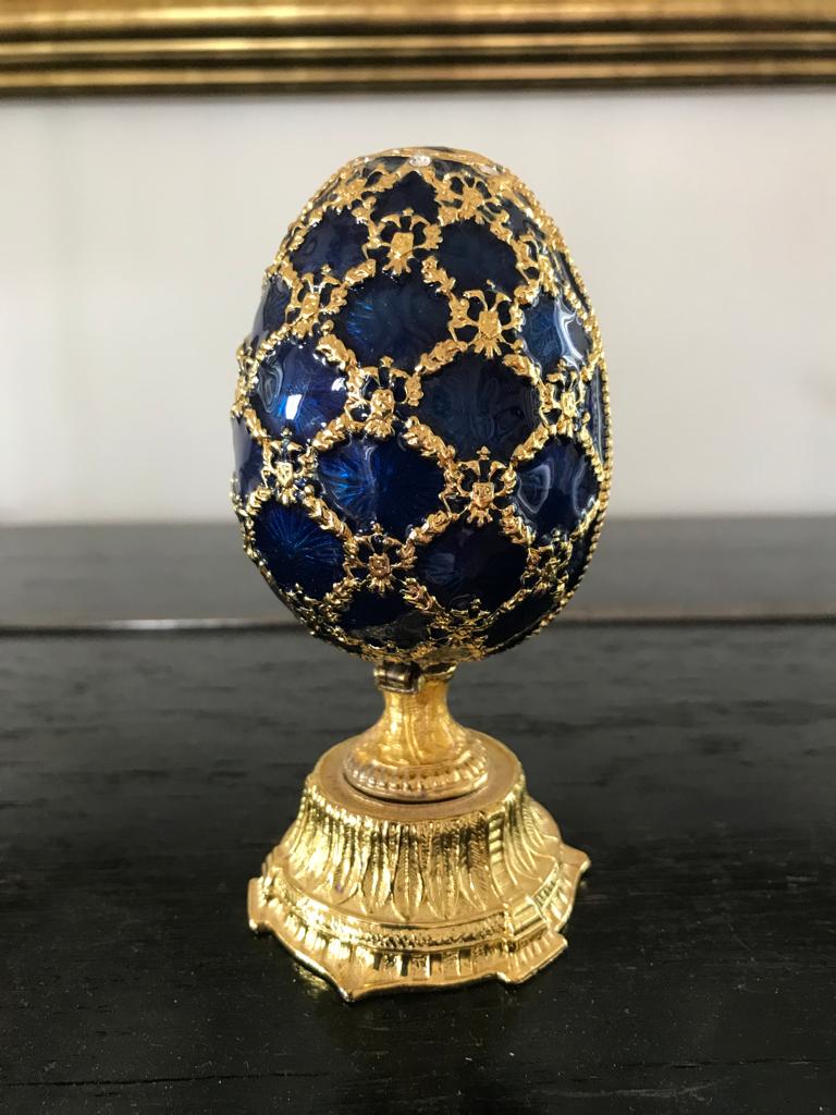 Blue and gold Fabergé egg made of metal